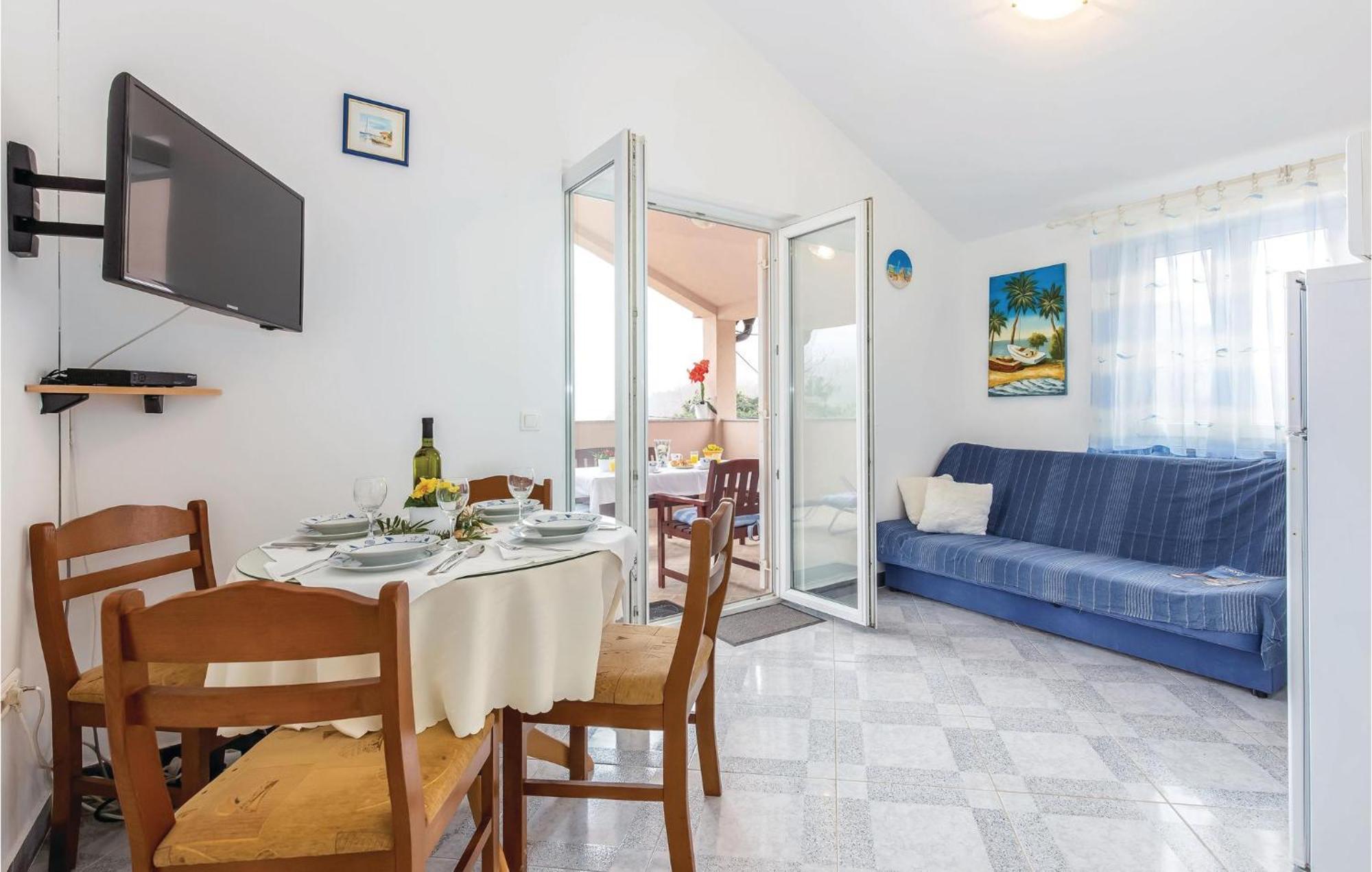 1 Bedroom Stunning Apartment In 里耶卡 外观 照片